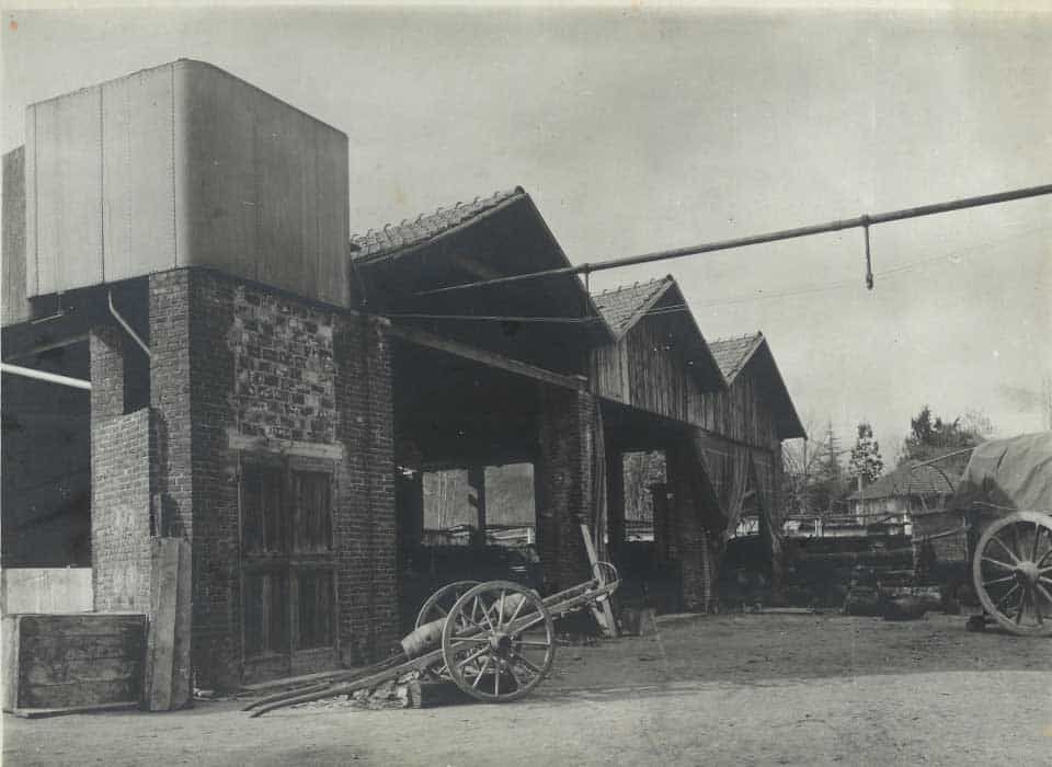 COVERED COURTYARD FOR KEGGING image